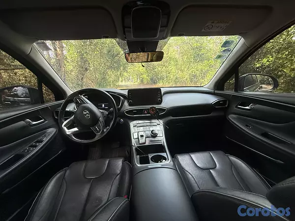 jeepetas y camionetas - Hyundai Santa Fe en excelente estado  4