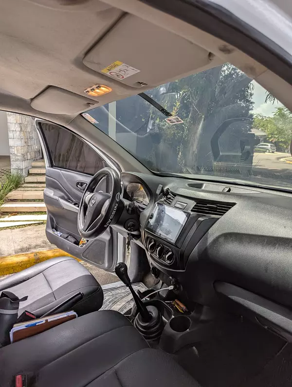 jeepetas y camionetas - Nissan frontier np 300 2018 mecánica  8