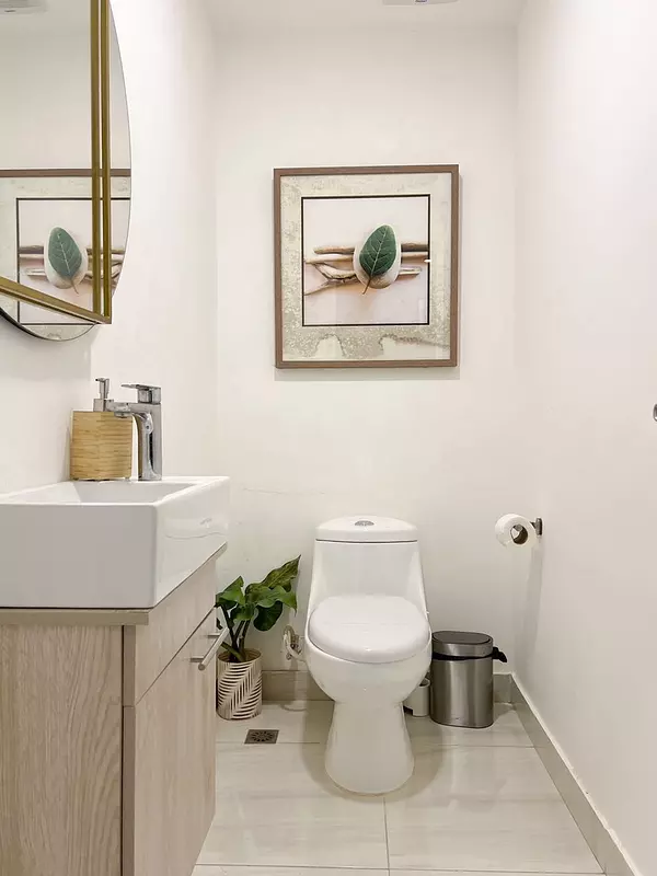 apartamentos - Apartamento en Venta Amueblado
EVARISTO MORALES
USD 190,000.00
 2