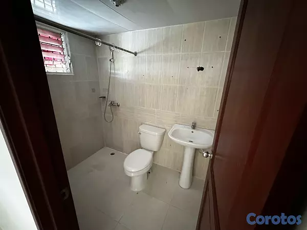apartamentos - ¡Oportunidad! Vendo apartamento en Santo Domingo Oeste. 3er Nivel. 14