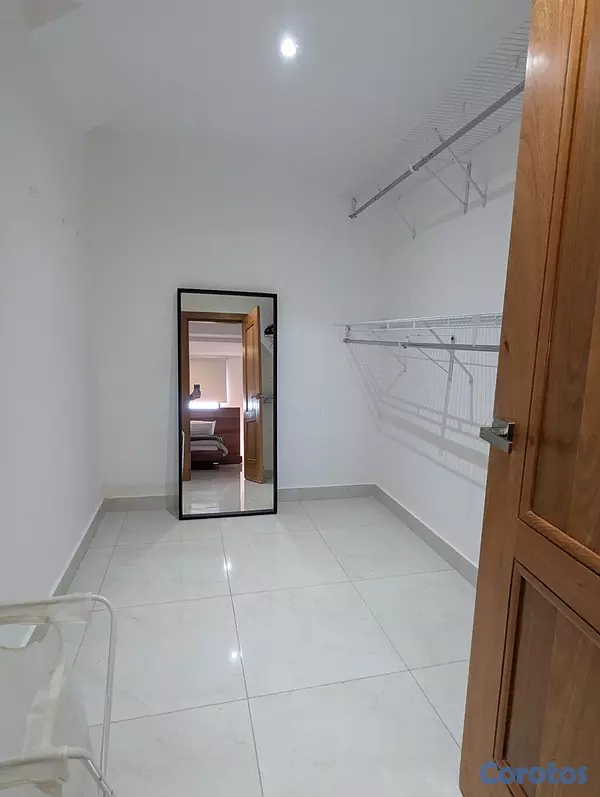 penthouses - Naco. Encantador penthouse de 3 niveles, 2 hab + a 6