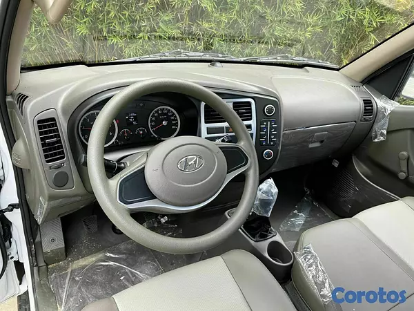 camiones y vehiculos pesados - HYUNDAI H-100 2026 6