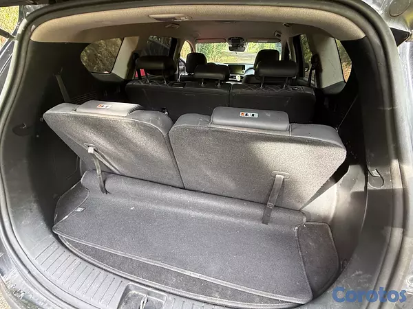 jeepetas y camionetas - Hyundai Santa Fe en excelente estado  3