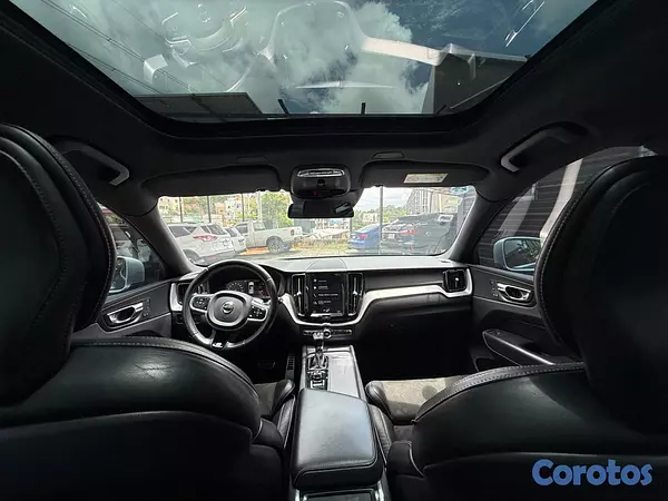 jeepetas y camionetas - Volvo XC60 R Design 2019 13