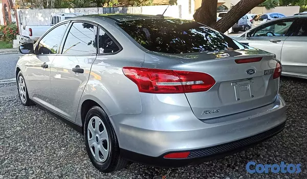 carros - FORD FOCUS 2018 MECANICO 2