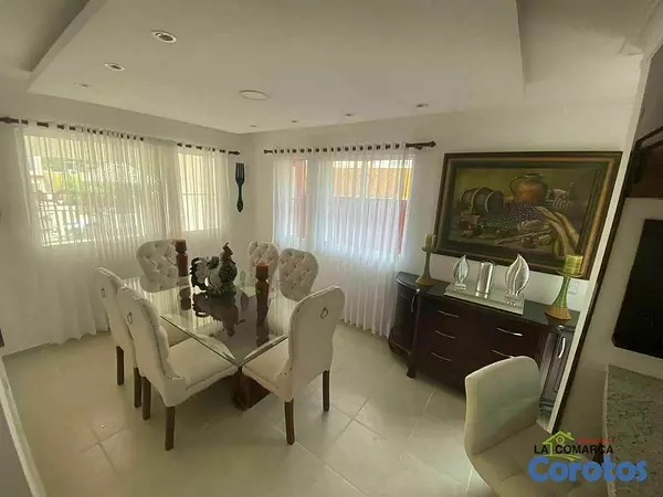 casas - Casa de 4 habitaciones en venta, Santiago  3