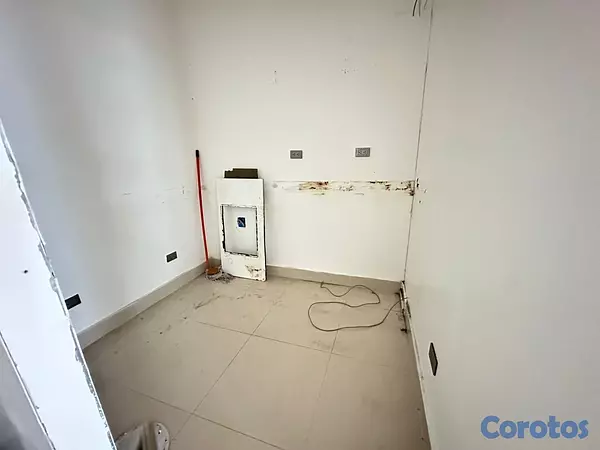 oficinas y locales comerciales - Local en alquiler en el primer nivel de Malecón Ce 5