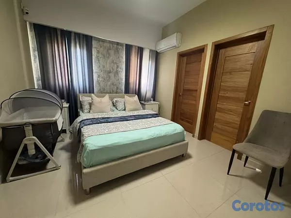 apartamentos - vendo independencia klm 7 y Mendio dos habitaciones 2.5 baños dos parqueos serví 15