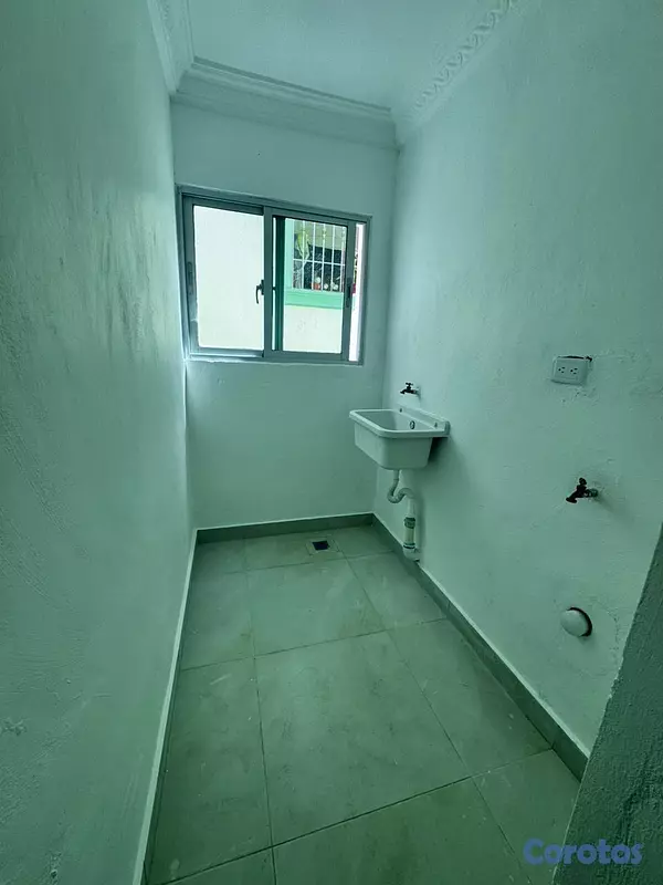 apartamentos - APARTAMENTO DE RENTA EN UNA URBANIZACIÓN DE PUERTO 5