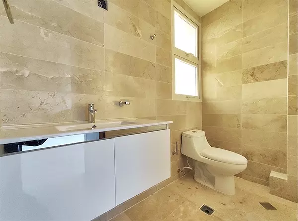 apartamentos - Apartamento de venta con área social en La Esmeralda 9