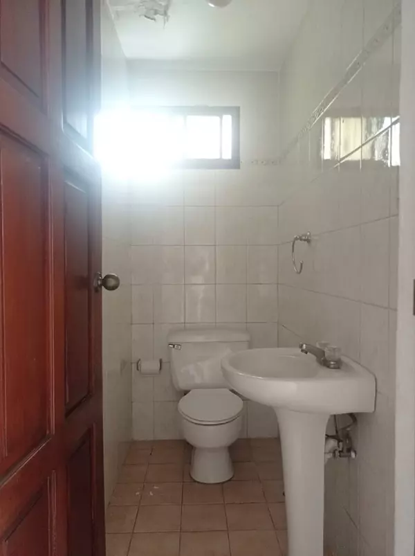 apartamentos - Casa en alquiler para oficina en El Millon 2