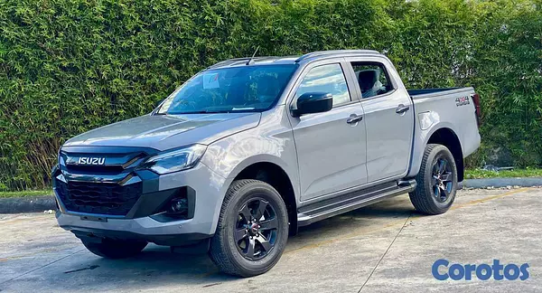 jeepetas y camionetas - Isuzu DMAX LSE 4x4  2026 (NUEVO) 3