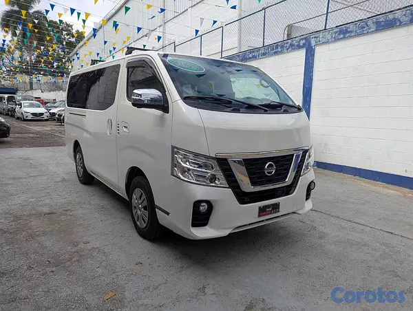 jeepetas y camionetas - NISSAN NV350 2021 GX PREMIUM 4X4 2
