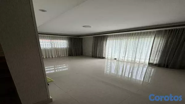 casas - Casa de 2 niveles en altos de arroyo hondo 8