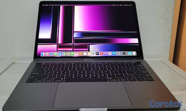 computadoras y laptops - Macbook Pro 13.3 Pulg Core i7 Ram 16gb ddr4 Disco 512gb año 2019 1