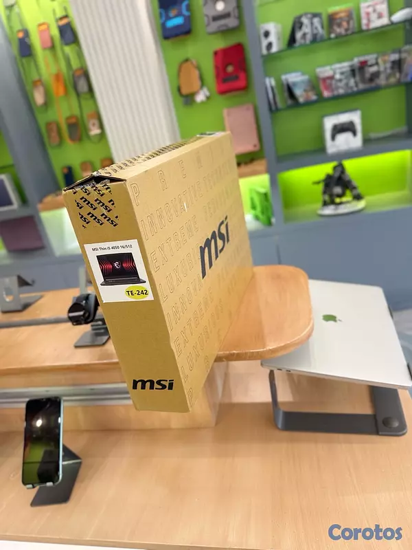 computadoras y laptops - Laptop MSI thin 15 B13VE 15 pulgada i5 13th 512gb 16gb de ram RTX4050 RD$48,500 2
