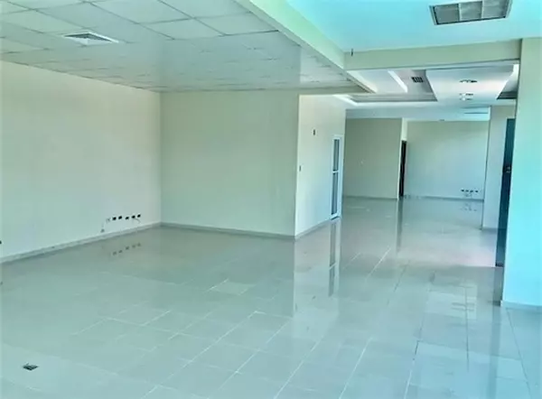 oficinas y locales comerciales - Local en primer nivel  8