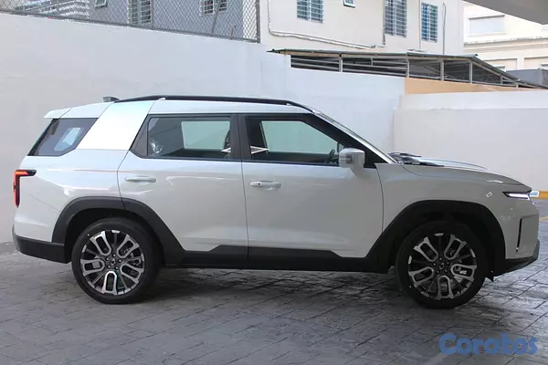 jeepetas y camionetas - 2024 KGM Torres Urban Plus 5