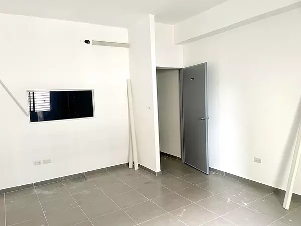 oficinas y locales comerciales - local céntrico en Naco  5
