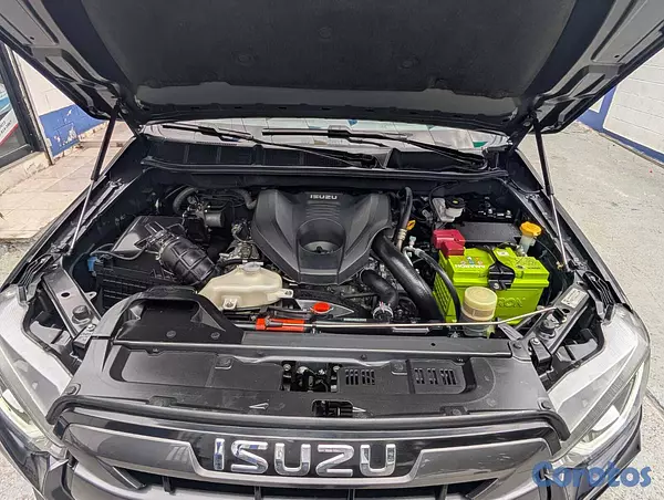jeepetas y camionetas - ISUZU D-MAX 4X4 GASOIL 2021 15