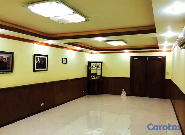 apartamentos - Benito González local comercial venta  4