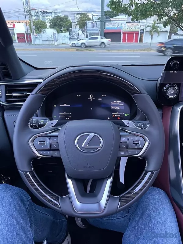 jeepetas y camionetas - Lexus LX-500D 2026 0KM 10