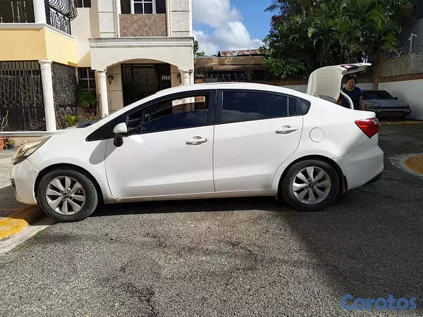 carros - KIA RIO 2016 nítido 15