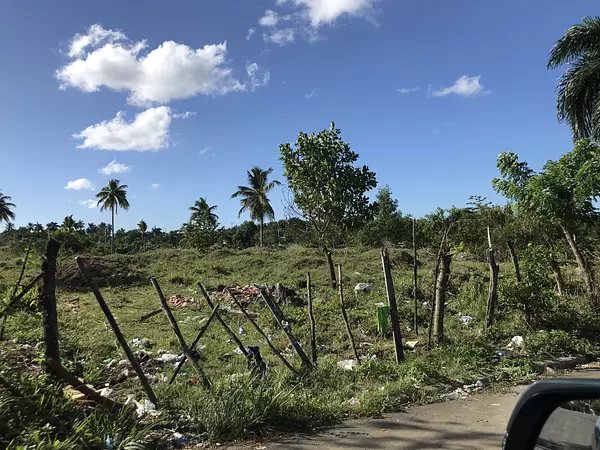 solares y terrenos - Terreno en la Guayiga de 49,456 metros en venta 2