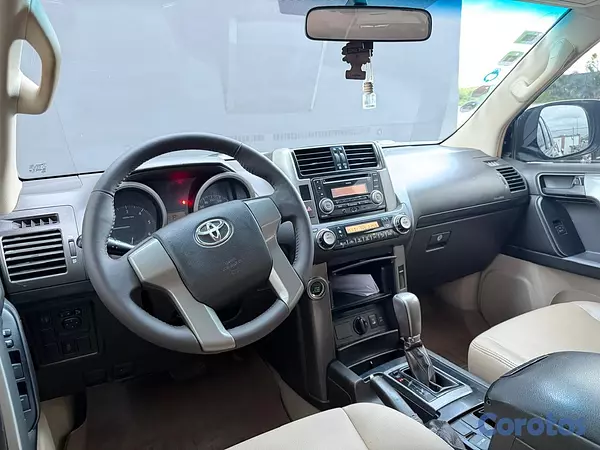 jeepetas y camionetas - Toyota Land Cruiser Prado TXL 2013 3