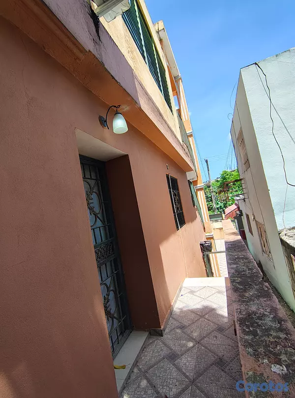 casas - Edificio Multifamiliar - Genera RD$83,500/mes - Fr 5