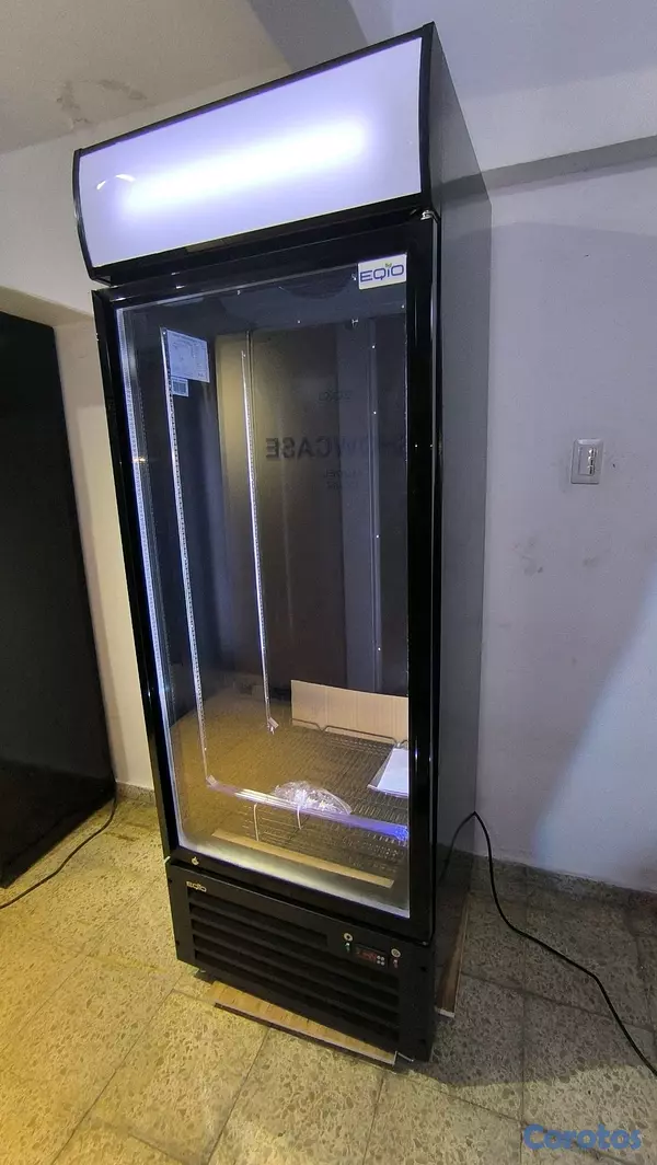 equipos profesionales - freezer exhibidor cervecero Eqio
 9