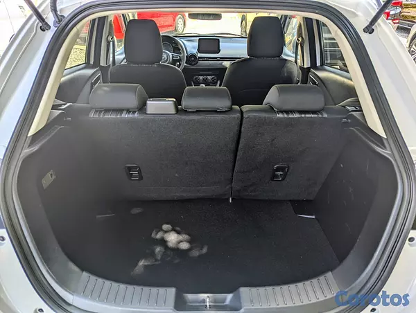 carros - Mazda 2 2020 3