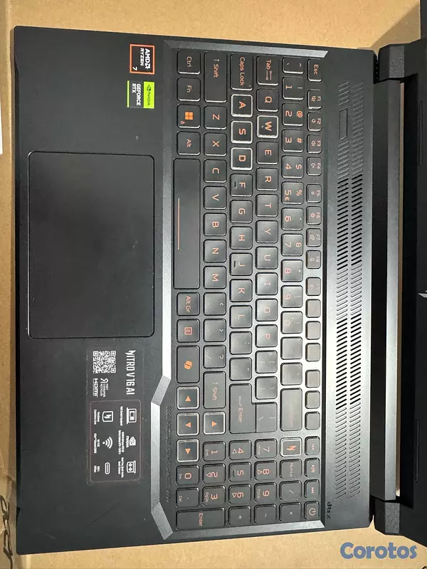 computadoras y laptops - Laptop Gamer Acer Nitro V16 RTX 5050 8GB / Ryzen 7 / 16GB DDR5 / 180Hz 3