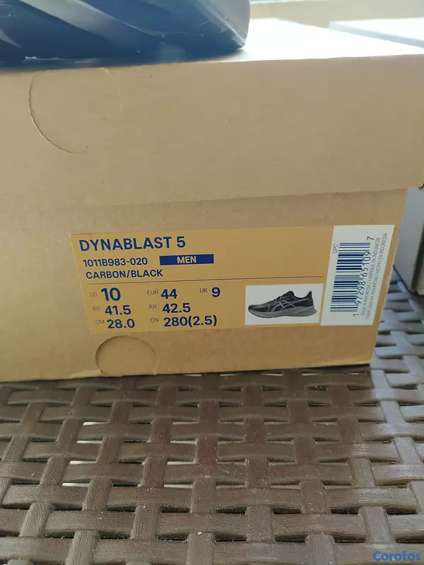 zapatos unisex - disponible  tenis marca Asics y AQ precio 3,500 y 4,000 peso  4