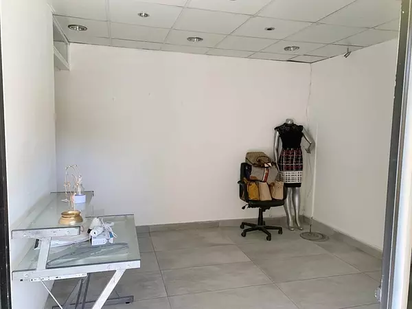 oficinas y locales comerciales - Local en la Castellana  3