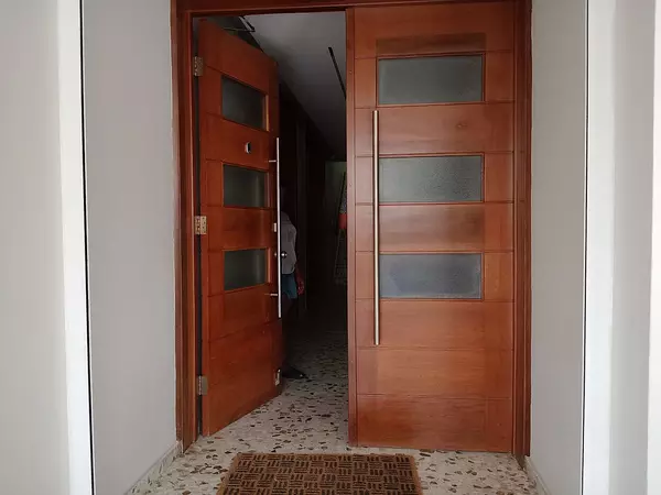 casas - Vendo y alquilo casa en Los Cacicazgos  3