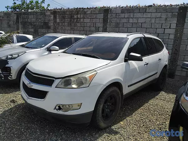 jeepetas y camionetas - CHEVROLET TRAVERSE LS 2