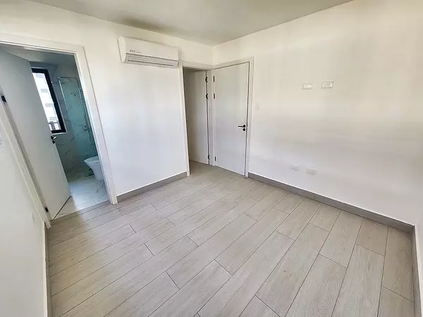 apartamentos - Piso alto de renta en La Esmeralda 7