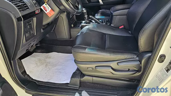 jeepetas y camionetas - Toyota Prado TXL 2019  8