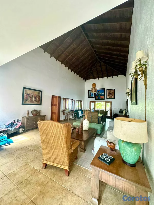 casas vacacionales y villas - Vendo Villa Amueblada en Guavaberry Country Club,  1