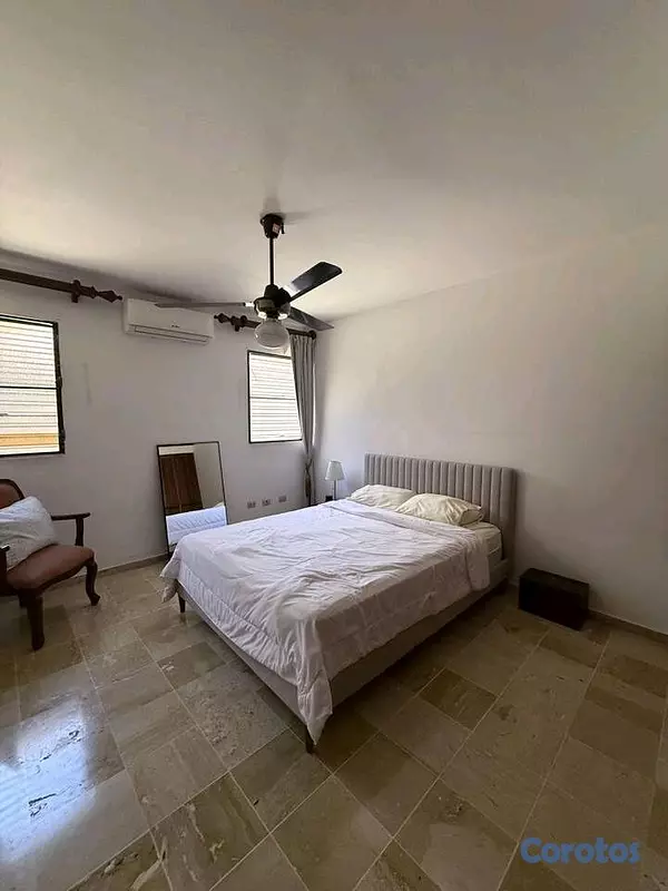 casas - Venta de Casa en Los Cacicazgos de oportunidad  3