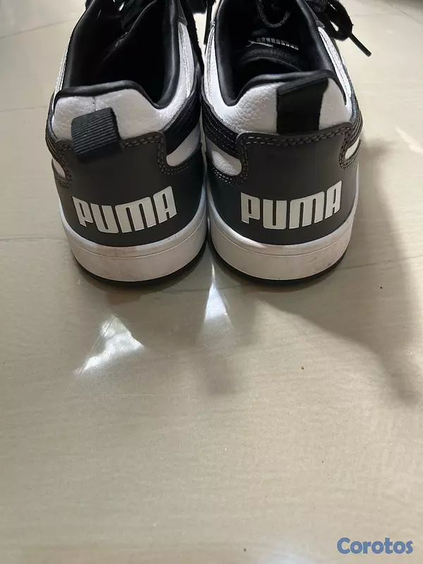 zapatos para mujer - diversos tipo y marcas de tenis a la venta motivo de viaje  4