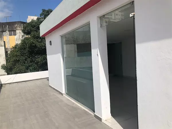 oficinas y locales comerciales - Local comercial en Venta  4