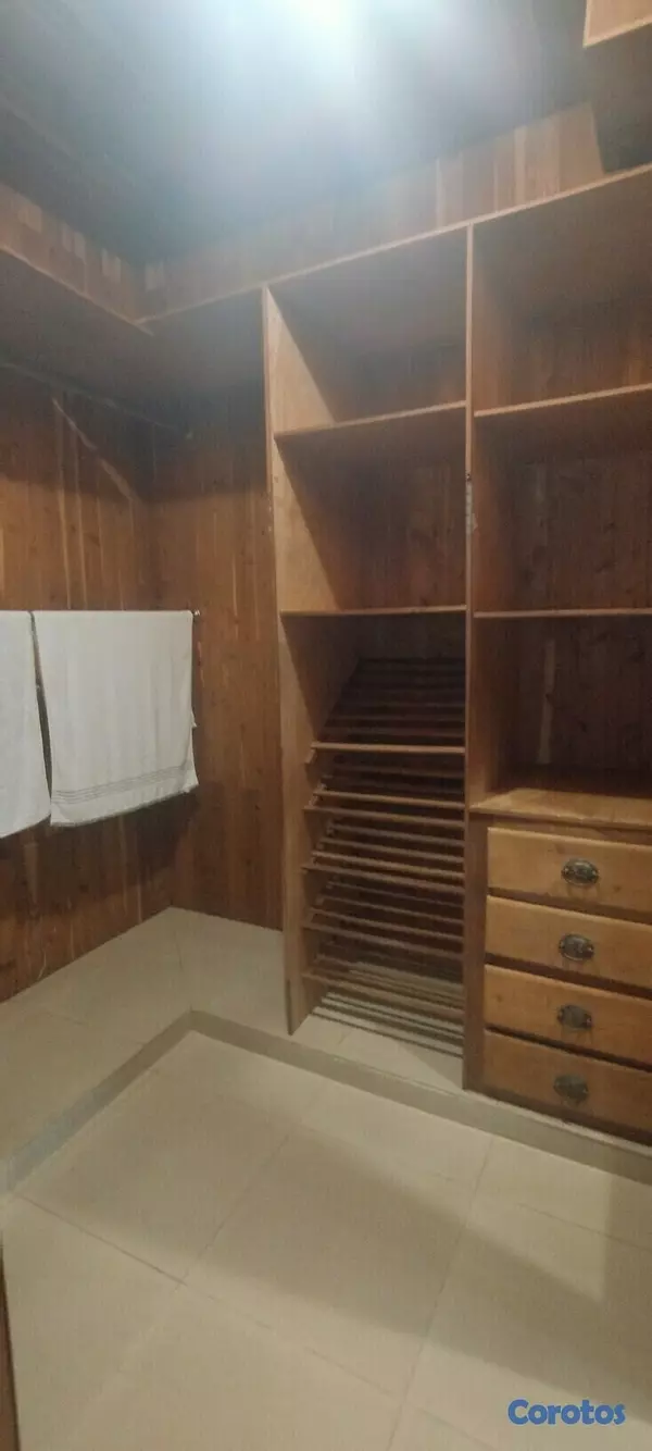 apartamentos - Amplio y acogedor apartamento de 3 Habitaciónes cada una con su baño 3