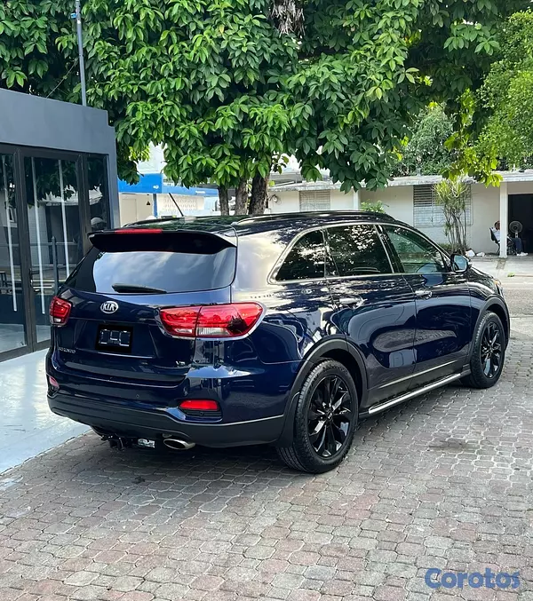 jeepetas y camionetas - Kia Sorento S 2020 3 filas  2