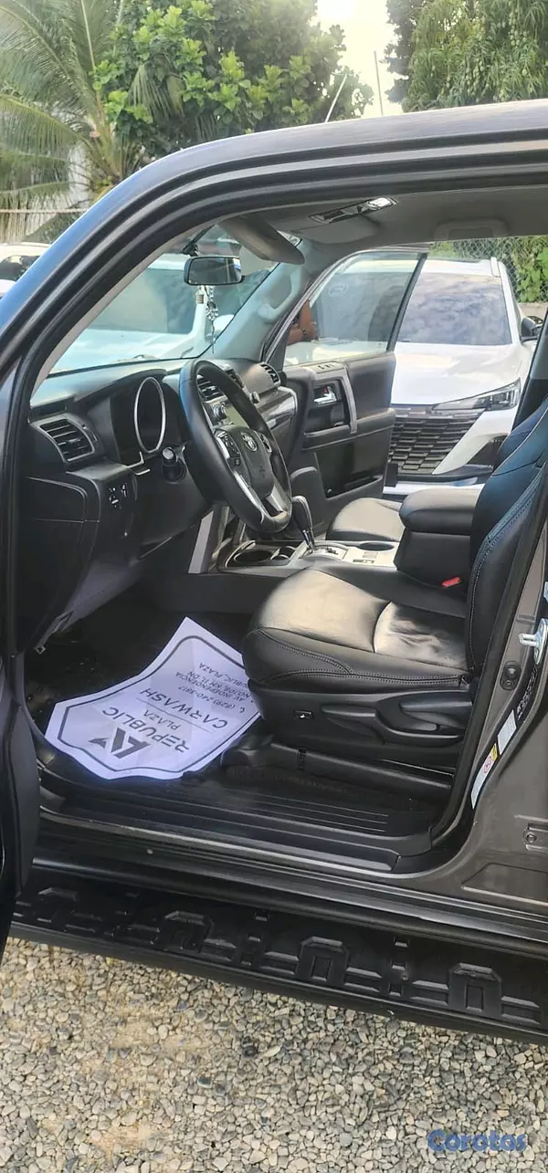 jeepetas y camionetas - TOYOTA RUNNER SR5  2017 7