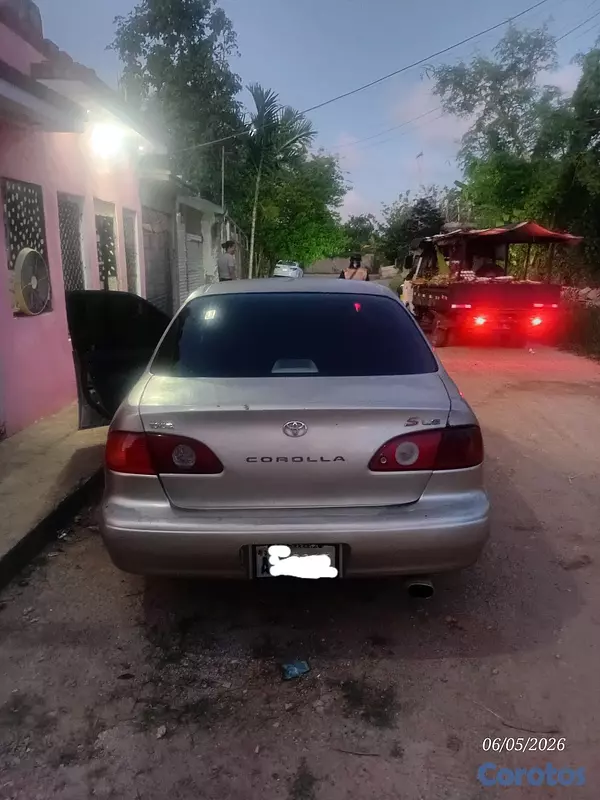 carros - sevende toyota corolla 2001  $145 7
