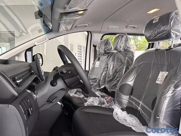 jeepetas y camionetas - Hyundai Staria 2026 6