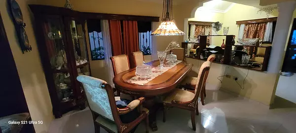 casas - Vendo casa de dos niveles en Villas Claudia  8