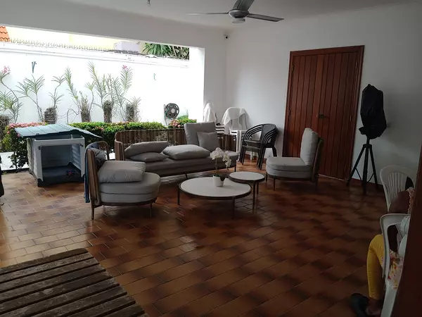 casas - Vendo y alquilo casa en Los Cacicazgos  5